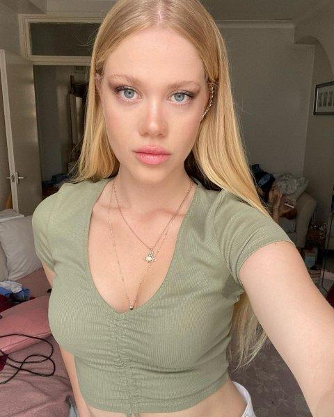 Serel Yereli'nin iddialı pozları