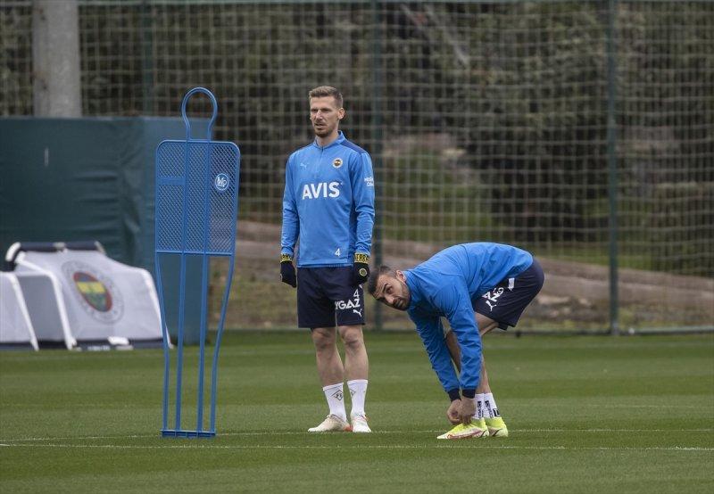 Fenerbahçe 21 Kasım'da oynanacak derbi hazırlıklarını sürdürüyor