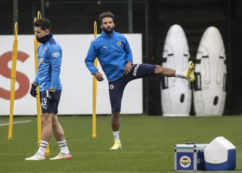 Fenerbahçe 21 Kasım'da oynanacak derbi hazırlıklarını sürdürüyor