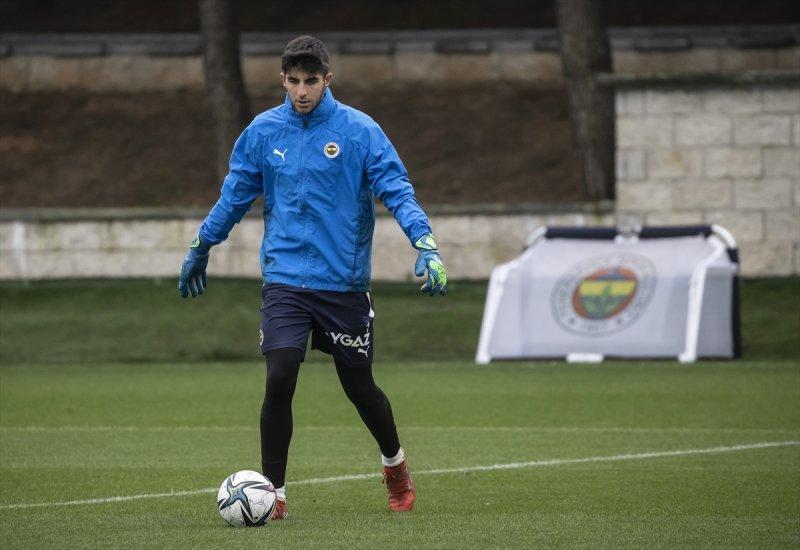 Fenerbahçe 21 Kasım'da oynanacak derbi hazırlıklarını sürdürüyor