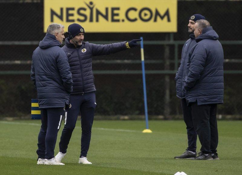 Fenerbahçe 21 Kasım'da oynanacak derbi hazırlıklarını sürdürüyor
