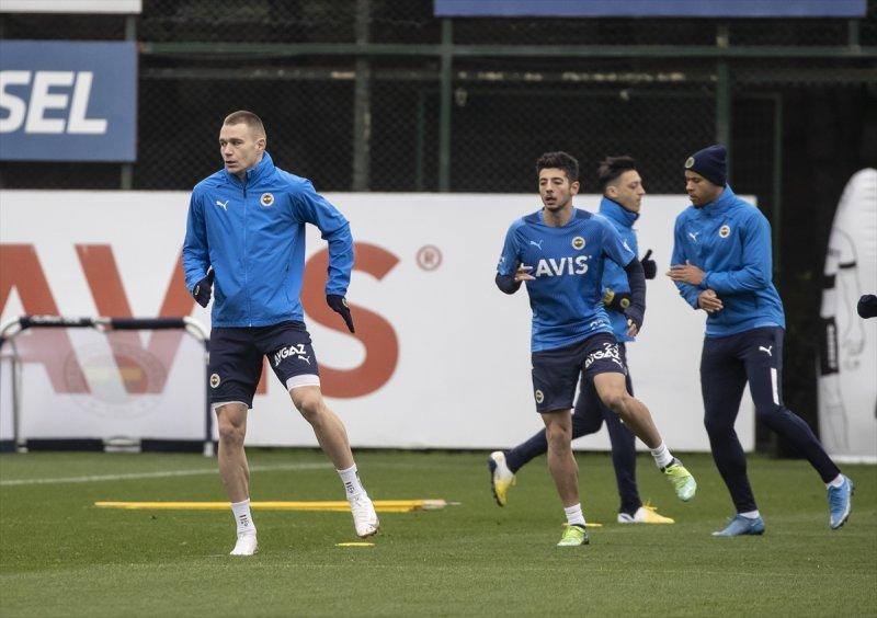 Fenerbahçe 21 Kasım'da oynanacak derbi hazırlıklarını sürdürüyor