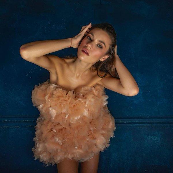 Camdaki Kız'a yeni transfer: Yüsra Geyik'in cesur fotoğrafları