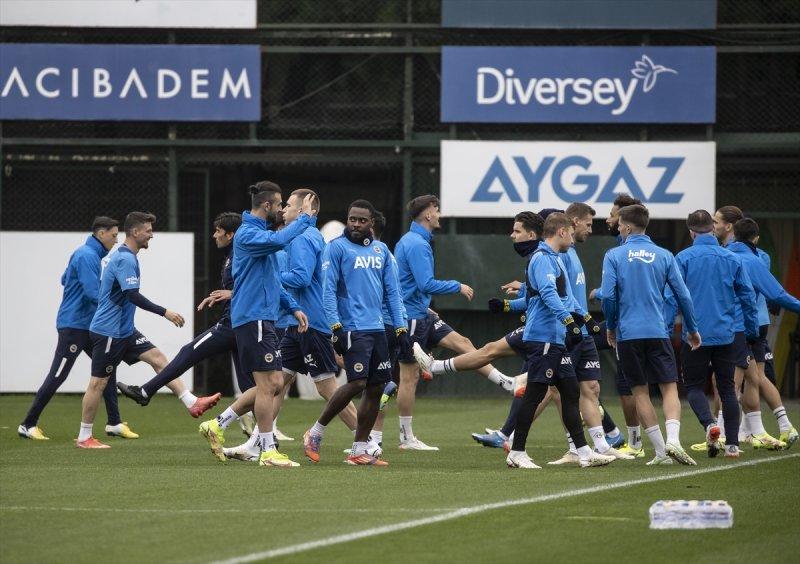 Fenerbahçe 21 Kasım'da oynanacak derbi hazırlıklarını sürdürüyor