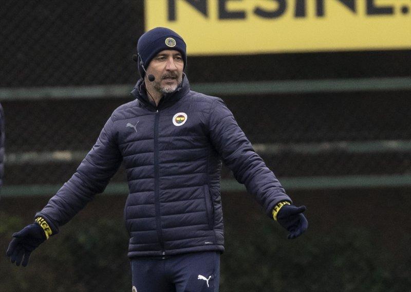 Fenerbahçe 21 Kasım'da oynanacak derbi hazırlıklarını sürdürüyor