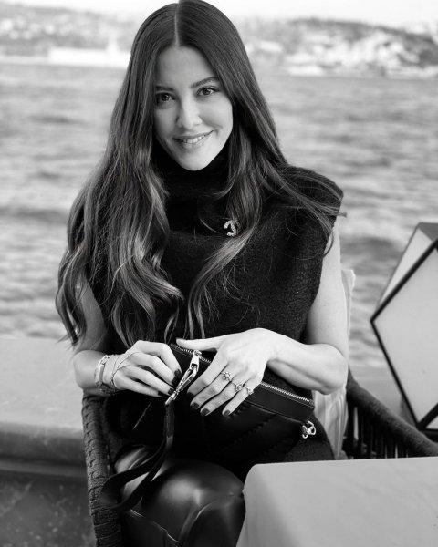 Hamilelik haberleri ile gündeme gelen Başak Dizer