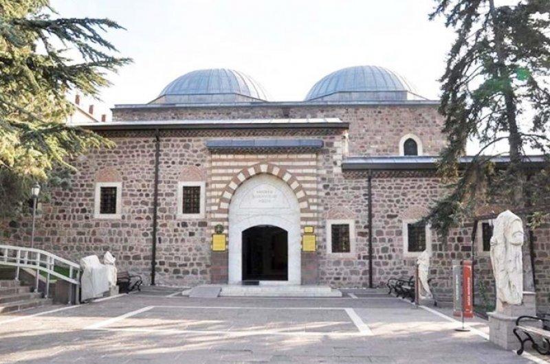 Gitmeden gezebileceğiniz sanal müzeler 