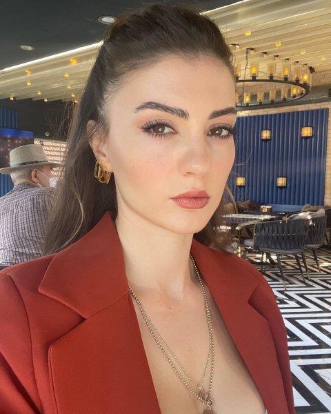 Burcu Özberk'in güzellik sırları