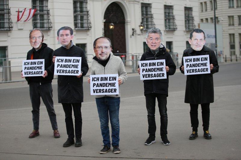 Avusturya'da 20 günlük sokak yasağı