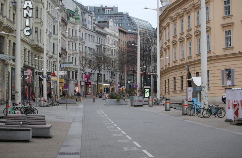 Avusturya'da 20 günlük sokak yasağı
