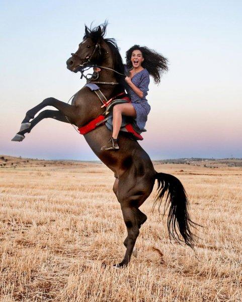 Destan'ın Akkız'ı Ebru Şahin