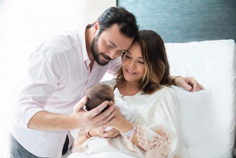 Yakın zamanda anne olan Bengü ve ailesi