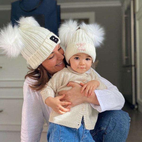 Yakın zamanda anne olan Bengü ve ailesi