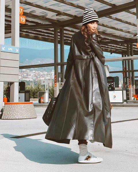 Özge Ulusoy'un kusursuz fiziği 