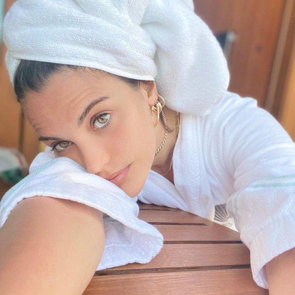 Tuvana Türkay'ın iddialı Instagram fotoğrafları