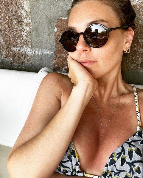 Aslı Enver'in herkesi büyüleyen doğal güzelliği