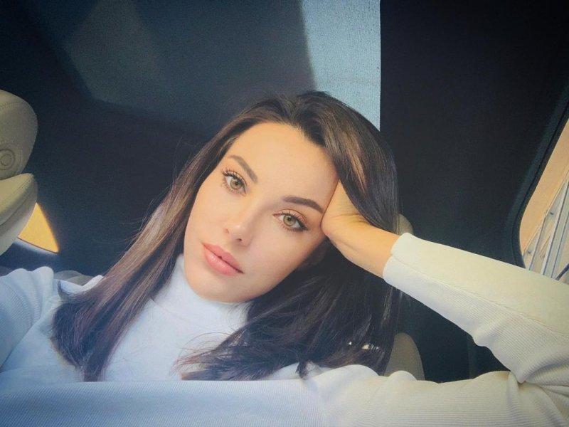 Tuvana Türkay'ın iddialı Instagram fotoğrafları