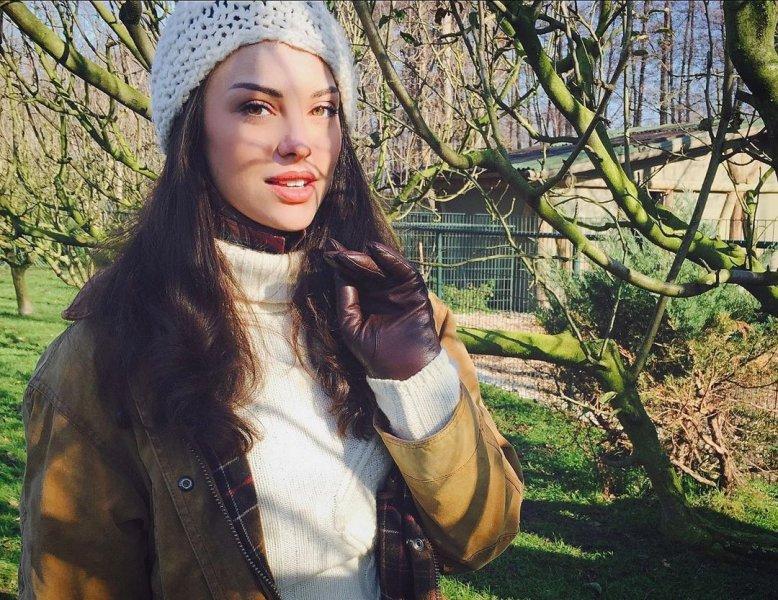 Tuvana Türkay'ın iddialı Instagram fotoğrafları