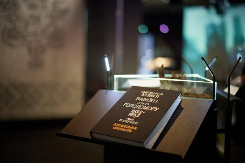 Ukrayna'da Holodomor trajedisinin kurbanları anıldı