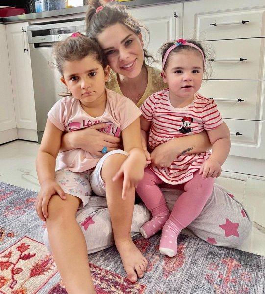 Sosyal medyada Damla Ersubaşı 