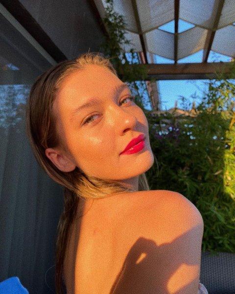 Genç yıldız Melisa Döngel'in paylaşımları