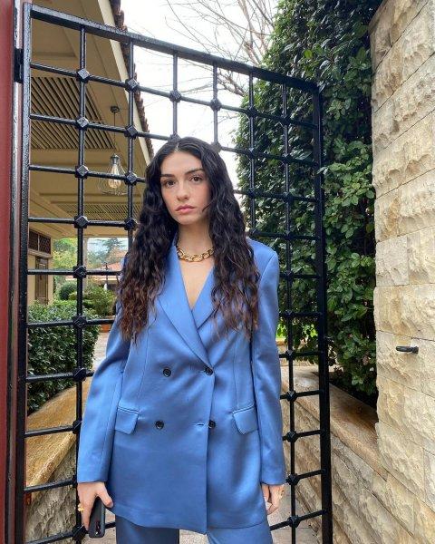 Yeni neslin yetenekli oyuncusu: Hazar Ergüçlü