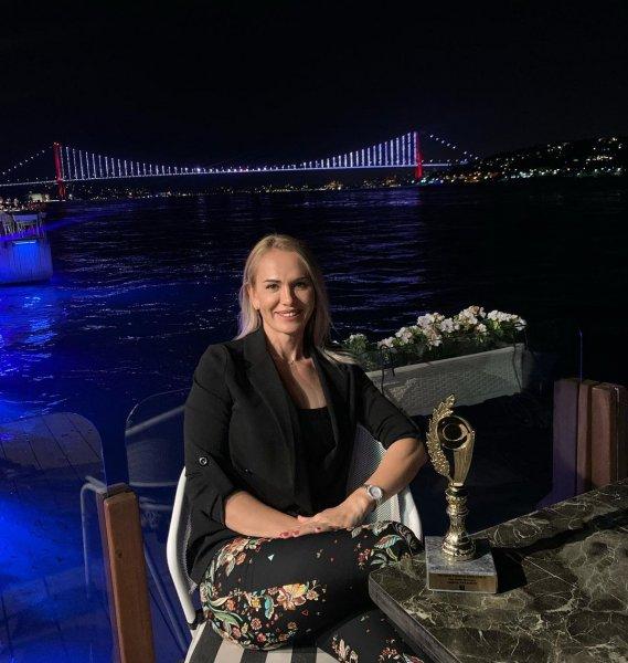 Nagihan Karadere'nin Instagram kareleri