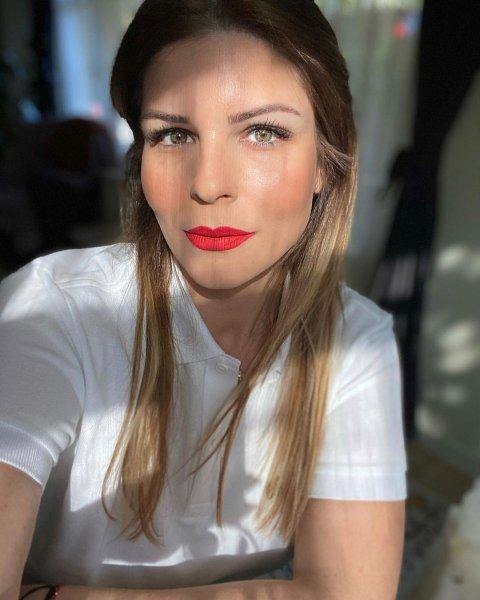 Pelin Öztekin'in eski halinden eser kalmadı