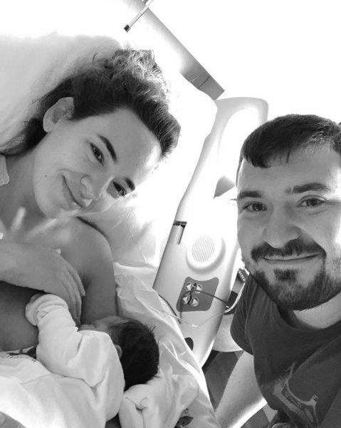 Seda Bakan ve ailesi