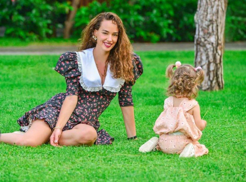 Seda Bakan ve ailesi