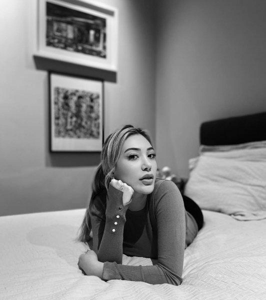 Yasak Elma'nın Canan'ı Yasmin Erbil