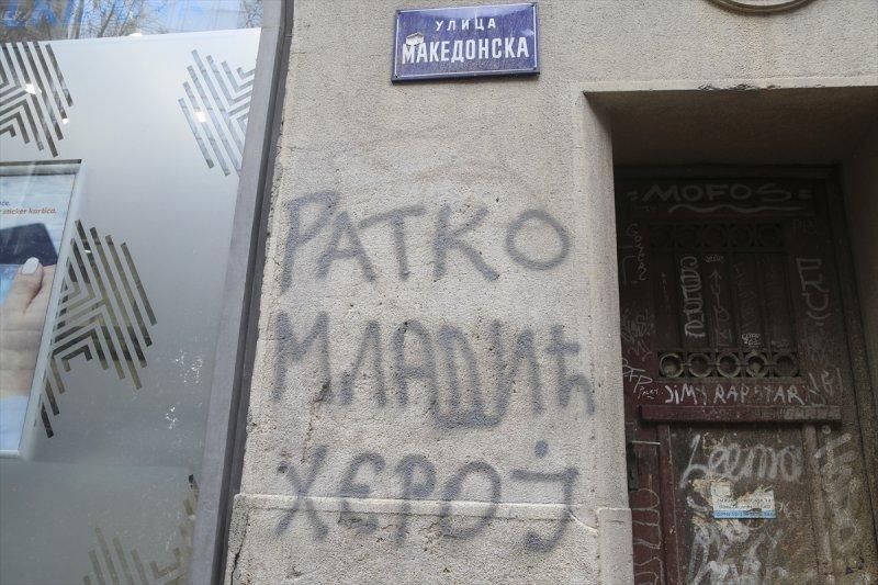 Sırbistan'da Bosna Kasabı Mladic'in duvar resimlerine tepkiler büyüyor