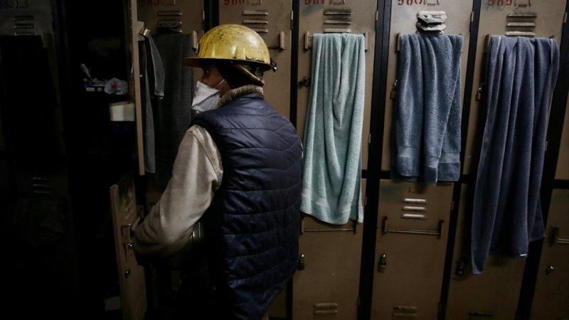 Zonguldak'ta yerin altında kömür çıkaran madencilerin bir günü