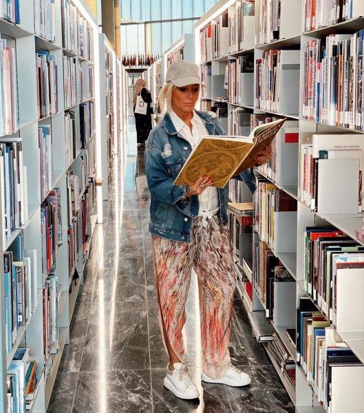 Saba Tümer doğum gününü kutladı