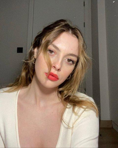 Melis Sezen ödül gecesine damga vurdu