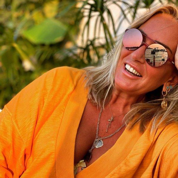 Saba Tümer doğum gününü kutladı