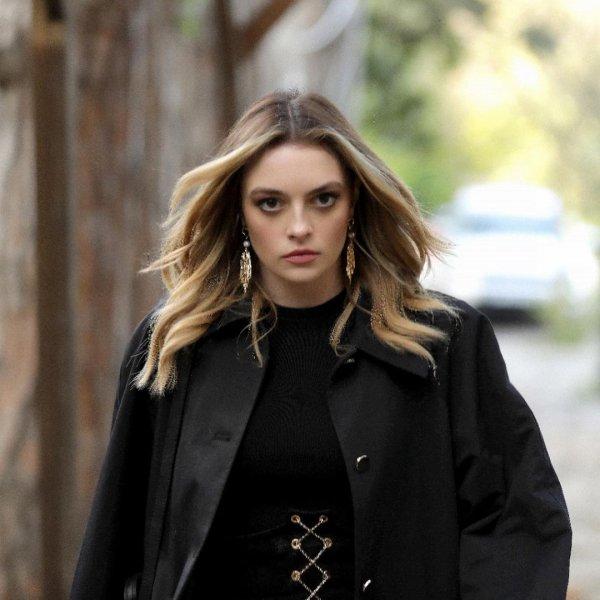 Melis Sezen ödül gecesine damga vurdu