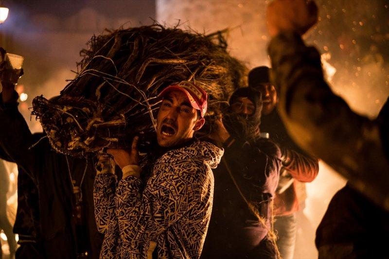 İspanya'da geleneksel 'Büyük Süpürgeler' festivali düzenlendi