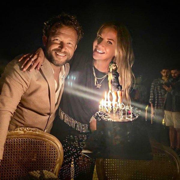 İvana Sert Sezer Dermenci ile doludizgin ilişkisine devam ediyor