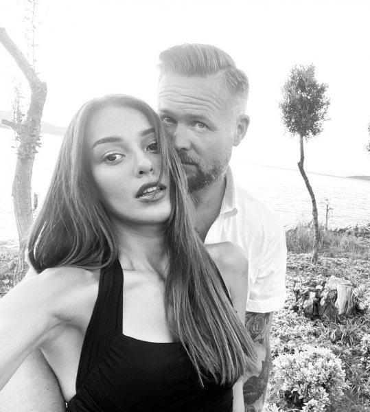 Dilan Çiçek Deniz'in nefes kesen tarzı 