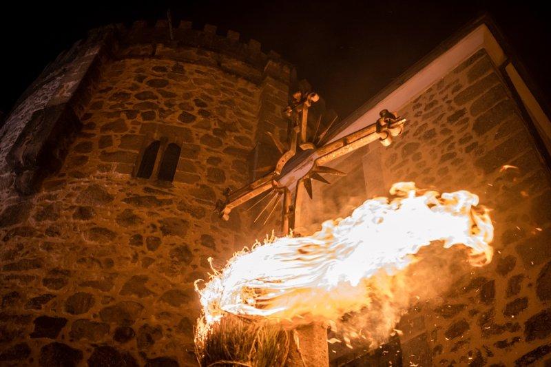 İspanya'da geleneksel 'Büyük Süpürgeler' festivali düzenlendi