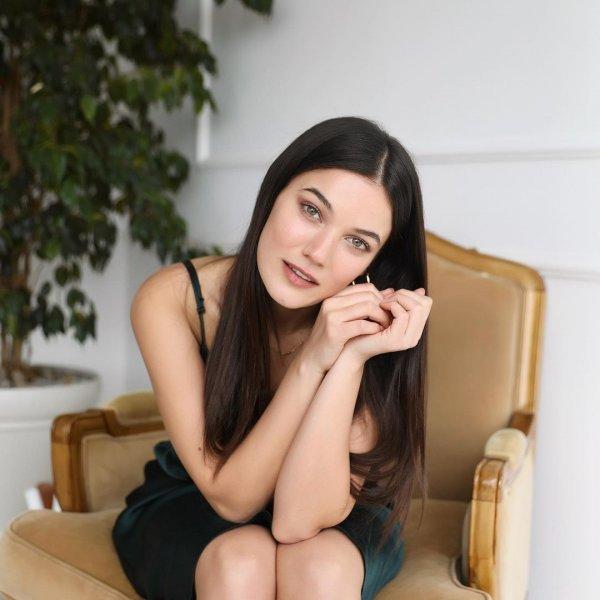 Pınar Deniz'in mest eden güzelliği