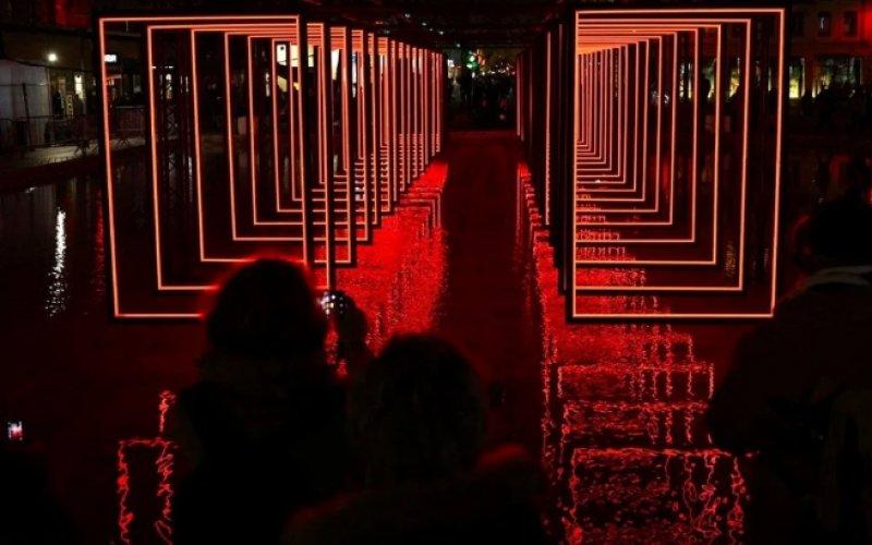 Fransa'nın geleneksel ışık festivali başladı