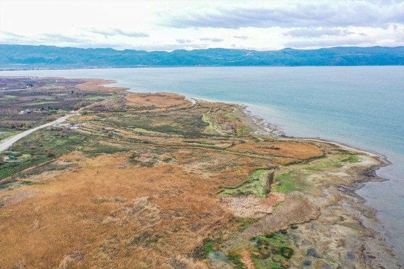 İznik'te su çekilmesi 50 metreyi geçti