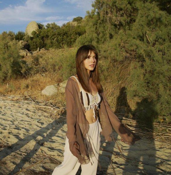 Soyadıyla ilgili açıklamalar yapan Aslıhan Malbora'nın fotoğrafları