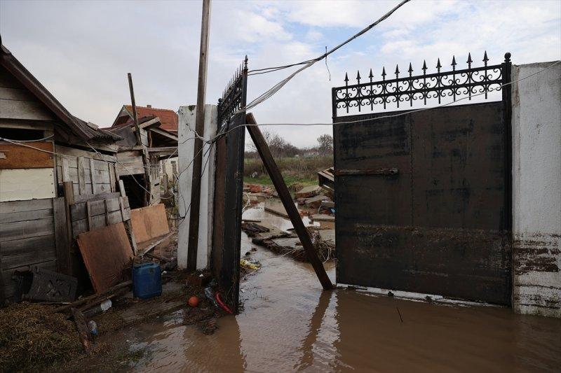 Edirne'yi vuran sel hayatı olumsuz etkiledi