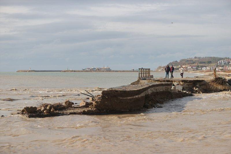 Edirne'yi vuran sel hayatı olumsuz etkiledi