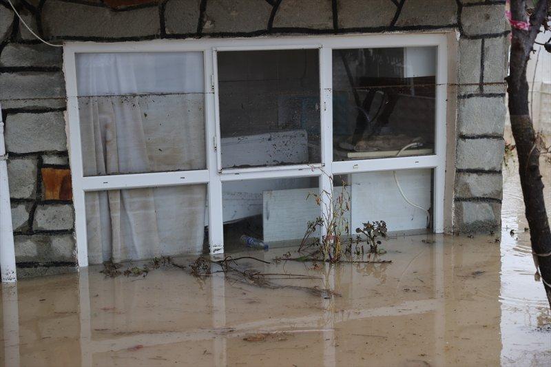Edirne'yi vuran sel hayatı olumsuz etkiledi