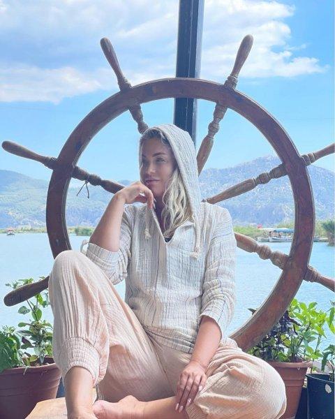 Yeliz Yeşilmen zor günleri geride bıraktı