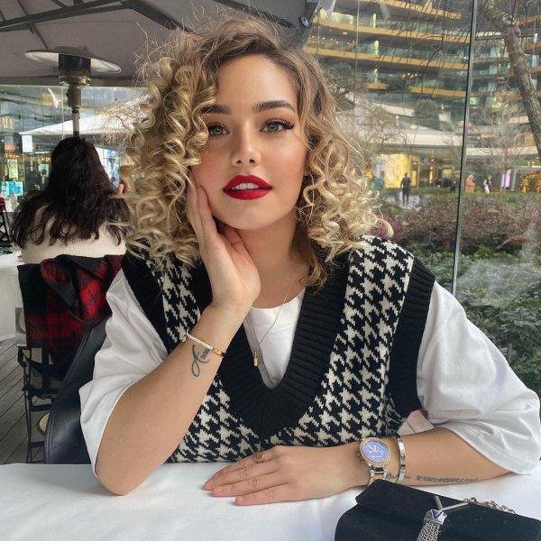 Survivor yarışmacısı Aycan Yanaç'ın beğenilen paylaşımları